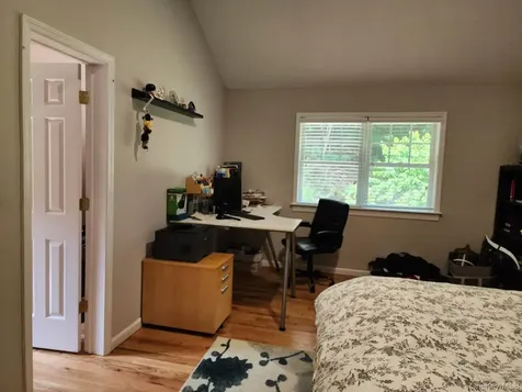 1259 N Country Road Stony Brook NY 11790