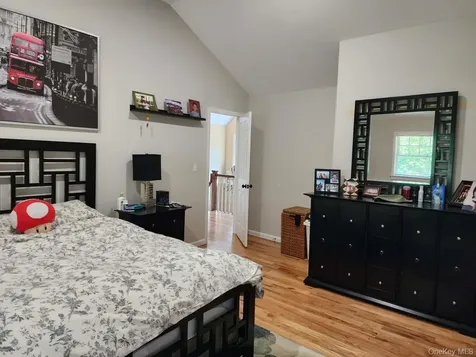 1259 N Country Road Stony Brook NY 11790