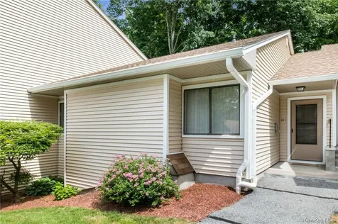 96 Molly Pitcher Lane Yorktown Heights NY 10598