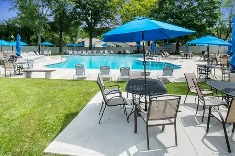 96 Molly Pitcher Lane Yorktown Heights NY 10598