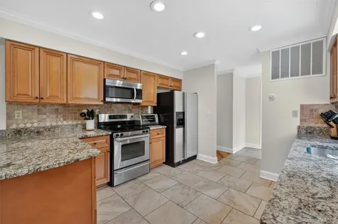 7 Pellbridge Drive Hopewell Junction NY 12533