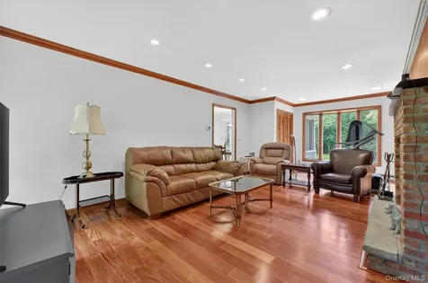 7 Pellbridge Drive Hopewell Junction NY 12533
