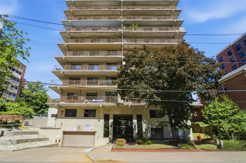 687 Bronx River Road Yonkers NY 10704