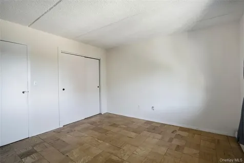 687 Bronx River Road Yonkers NY 10704