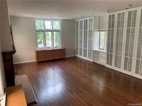 18 Chestnut Avenue Pelham NY 10803
