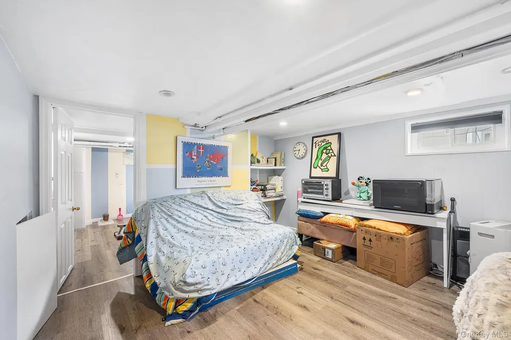 123 East Avenue Valley Stream NY 11580