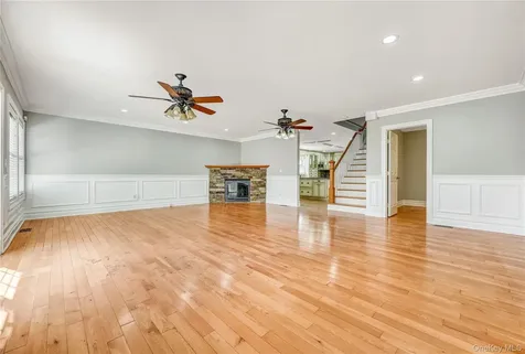 20 Woods Place Rockville Centre NY 11570