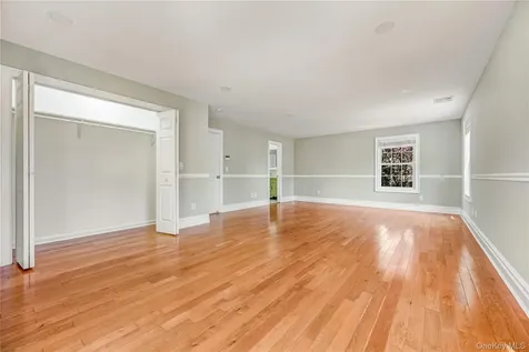 20 Woods Place Rockville Centre NY 11570