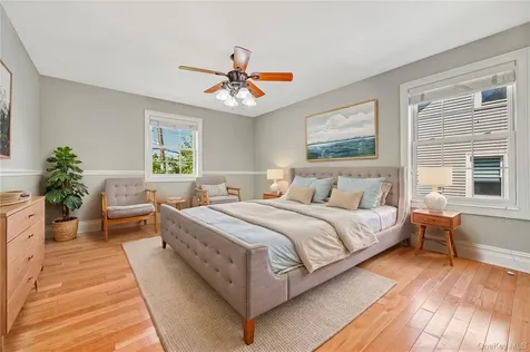 20 Woods Place Rockville Centre NY 11570