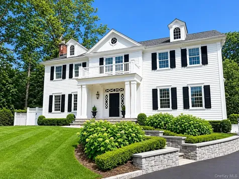 55 Plymouth Road Manhasset NY 11030
