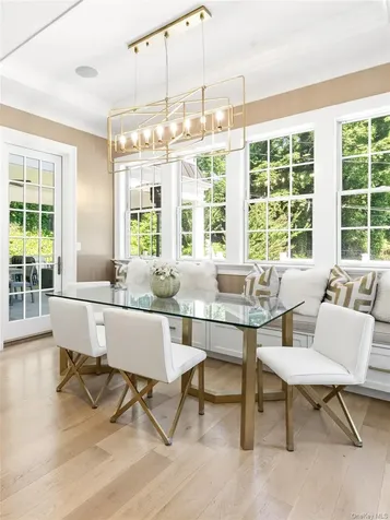 55 Plymouth Road Manhasset NY 11030