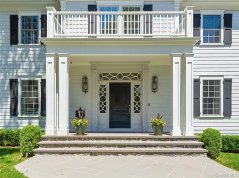 55 Plymouth Road Manhasset NY 11030