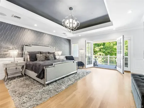 55 Plymouth Road Manhasset NY 11030