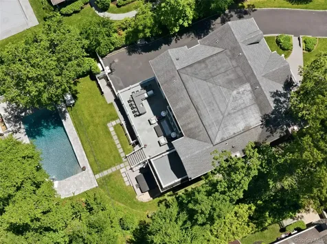 55 Plymouth Road Manhasset NY 11030