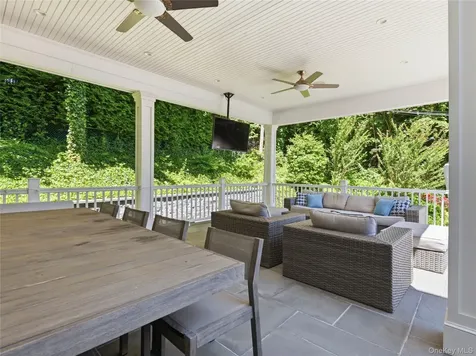 55 Plymouth Road Manhasset NY 11030