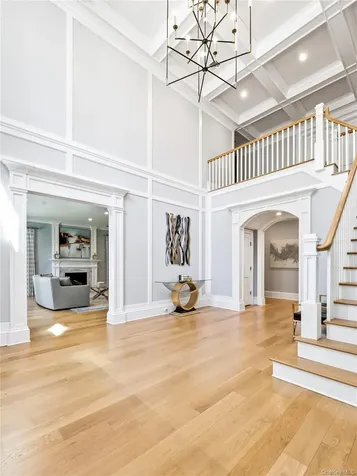 55 Plymouth Road Manhasset NY 11030