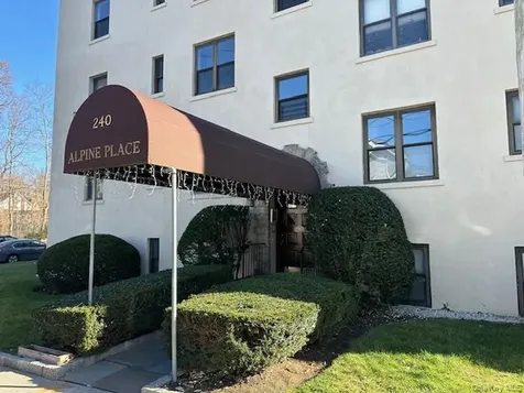 240 Alpine Place Eastchester NY 10707
