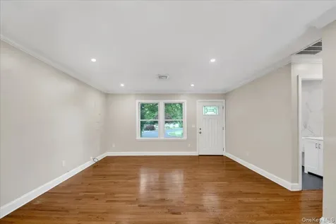 9 Hillside Close White Plains NY 10603