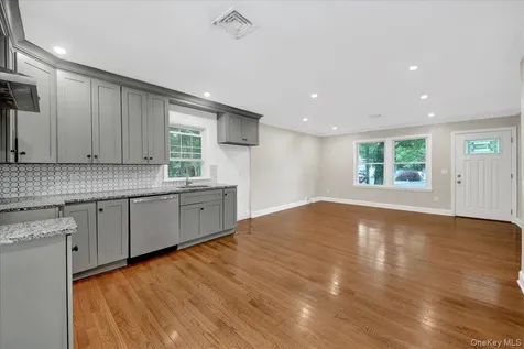 9 Hillside Close White Plains NY 10603