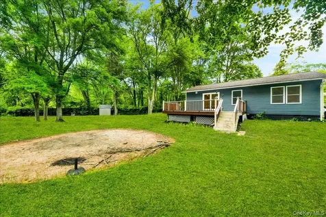 9 Hillside Close White Plains NY 10603