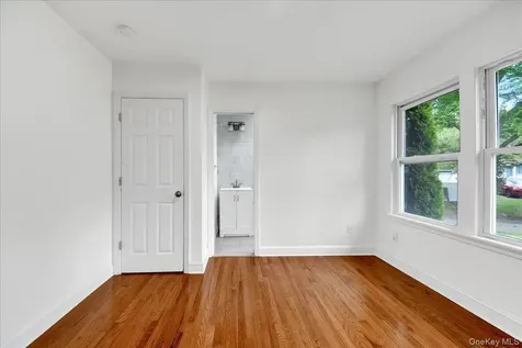 9 Hillside Close White Plains NY 10603