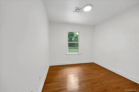 9 Hillside Close White Plains NY 10603