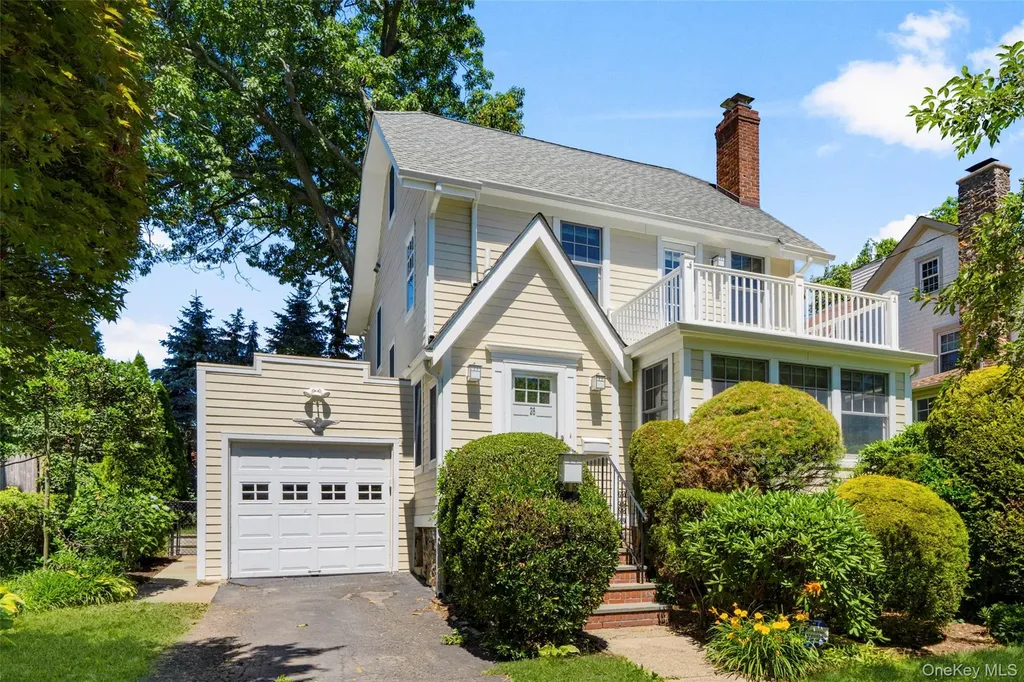 26 Vanderburgh Avenue Larchmont NY 10538