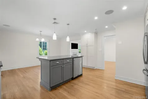 26 Vanderburgh Avenue Larchmont NY 10538