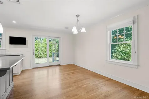 26 Vanderburgh Avenue Larchmont NY 10538