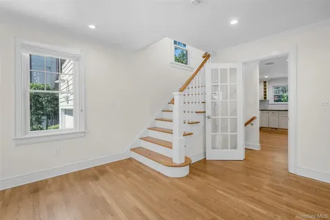 26 Vanderburgh Avenue Larchmont NY 10538