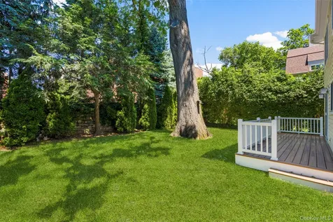26 Vanderburgh Avenue Larchmont NY 10538