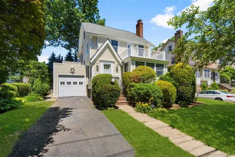 26 Vanderburgh Avenue Larchmont NY 10538