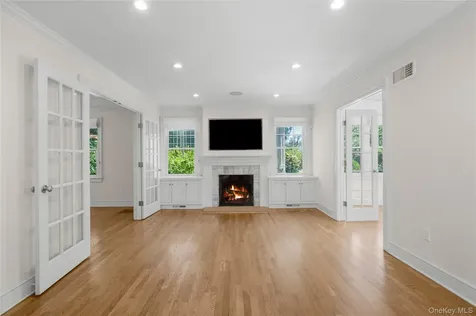 26 Vanderburgh Avenue Larchmont NY 10538