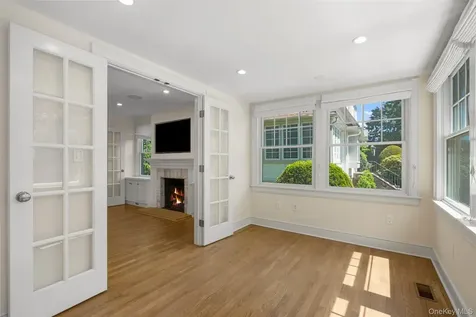26 Vanderburgh Avenue Larchmont NY 10538