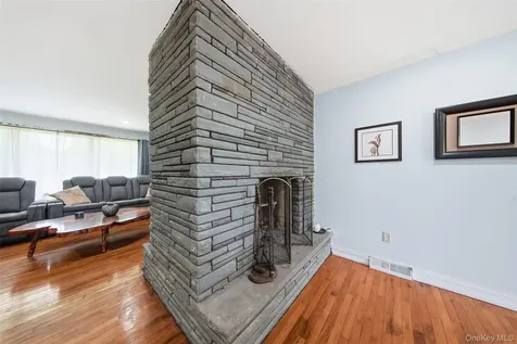 413 Pennsylvania Avenue Hancock NY 13783