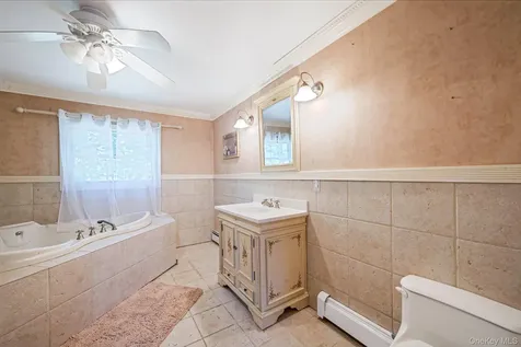 612 Blue Point Road Holtsville NY 11742