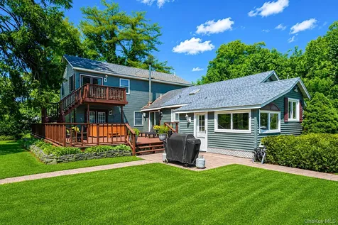 612 Blue Point Road Holtsville NY 11742