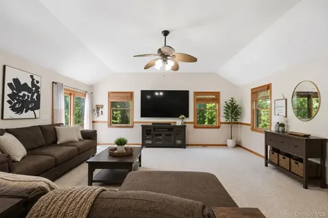 612 Blue Point Road Holtsville NY 11742
