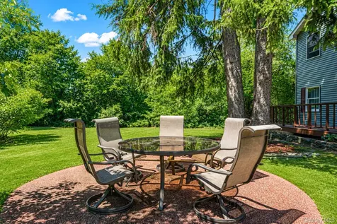 612 Blue Point Road Holtsville NY 11742