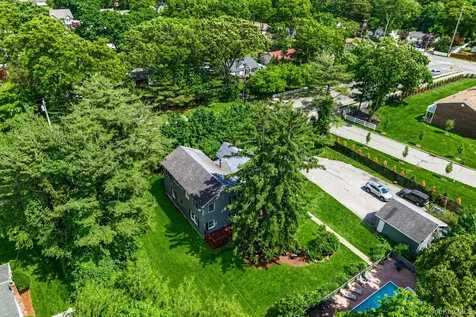 612 Blue Point Road Holtsville NY 11742