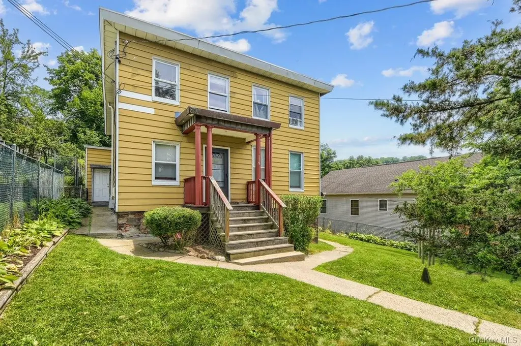 119 High Street Peekskill NY 10566