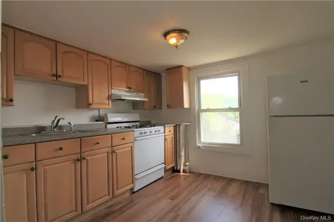 119 High Street Peekskill NY 10566