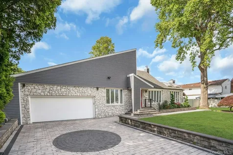 129 Gleeland Street Deer Park NY 11729