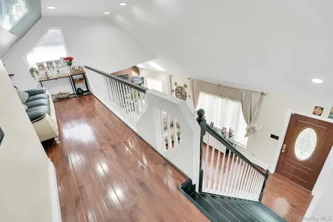 129 Gleeland Street Deer Park NY 11729