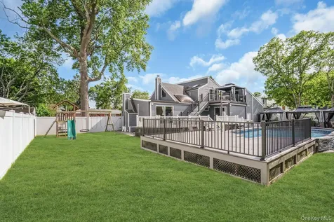 129 Gleeland Street Deer Park NY 11729