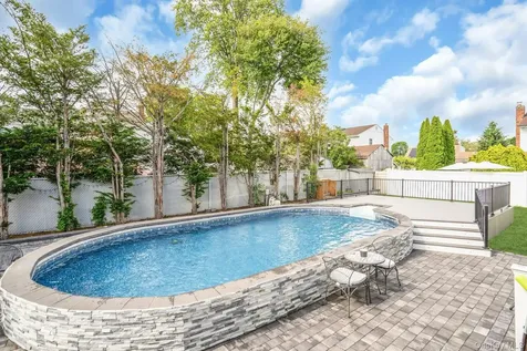 129 Gleeland Street Deer Park NY 11729