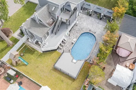 129 Gleeland Street Deer Park NY 11729