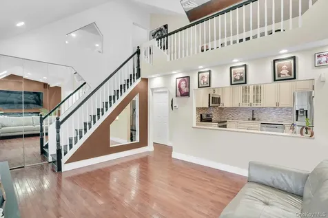 129 Gleeland Street Deer Park NY 11729