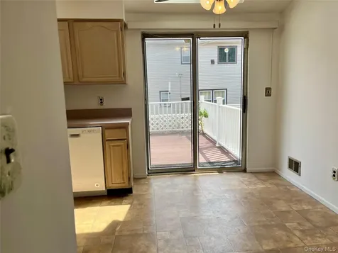 52 Houston Lane Staten Island NY 10302