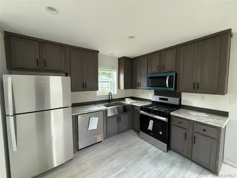 69 View Drive Pleasant Valley NY 12569